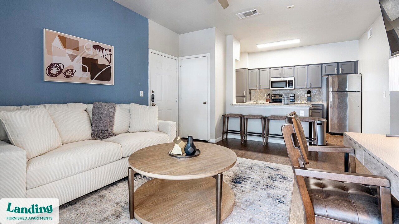 11022 Culebra Rd in San Antonio, TX - Foto de edificio