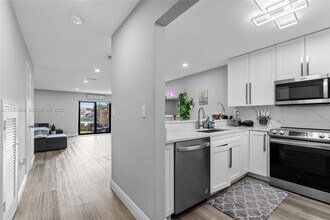 13408 SW 62nd St in Miami, FL - Building Photo - Building Photo