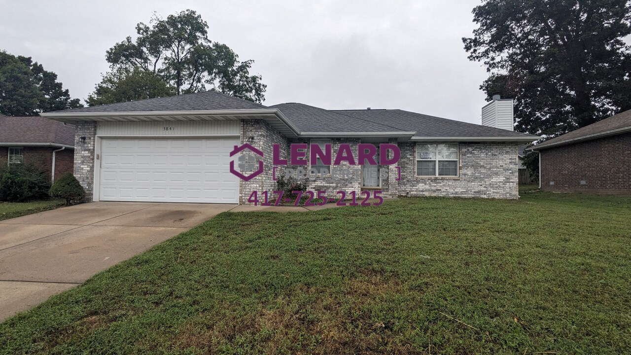 3841 W Lombard St in Springfield, MO - Building Photo