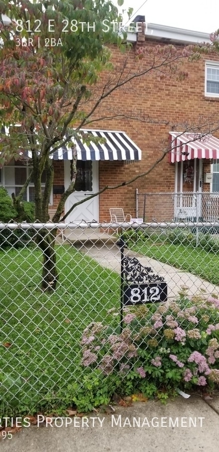 property at 812 E 28th St