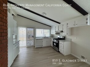 859 E Gladwick St in Carson, CA - Building Photo - Building Photo
