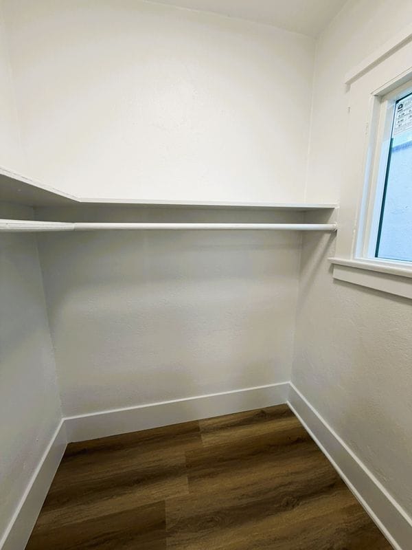 1175 E Broadway in Long Beach, CA - Foto de edificio - Building Photo