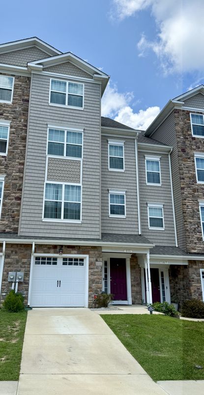 111 Clydesdale Ln in Prince Frederick, MD - Building Photo - Building Photo