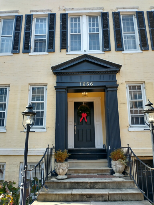 1666 32nd St NW in Washington, DC - Building Photo