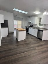 6804 NE 56th Ave in Vancouver, WA - Building Photo - Building Photo