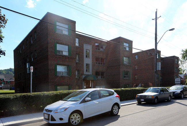 Truman Apartments in Hamilton, ON - Building Photo - Building Photo