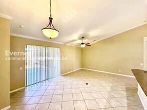 13012 49th Ln E in Parrish, FL - Foto de edificio - Building Photo