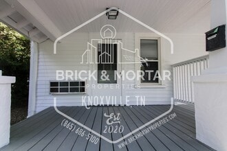 1123 Chickamauga Ave in Knoxville, TN - Foto de edificio - Building Photo