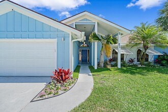905 Sandy Oaks Dr in Jupiter, FL - Building Photo - Building Photo