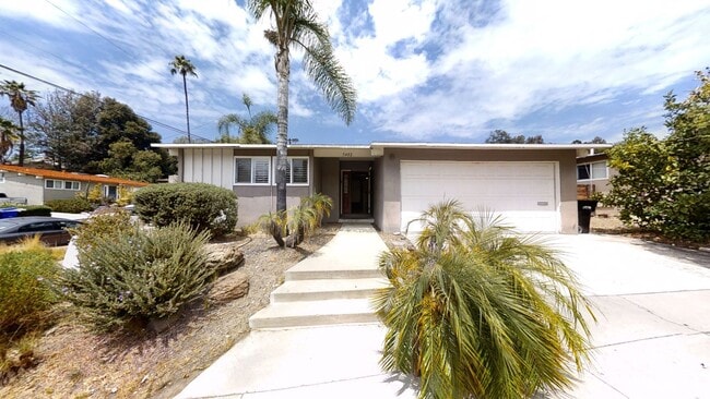 5402 Baja Dr