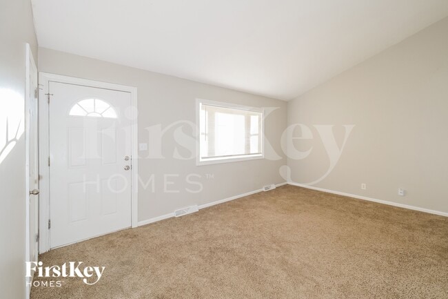 7912 NE 54th St in Kansas City, MO - Foto de edificio - Building Photo