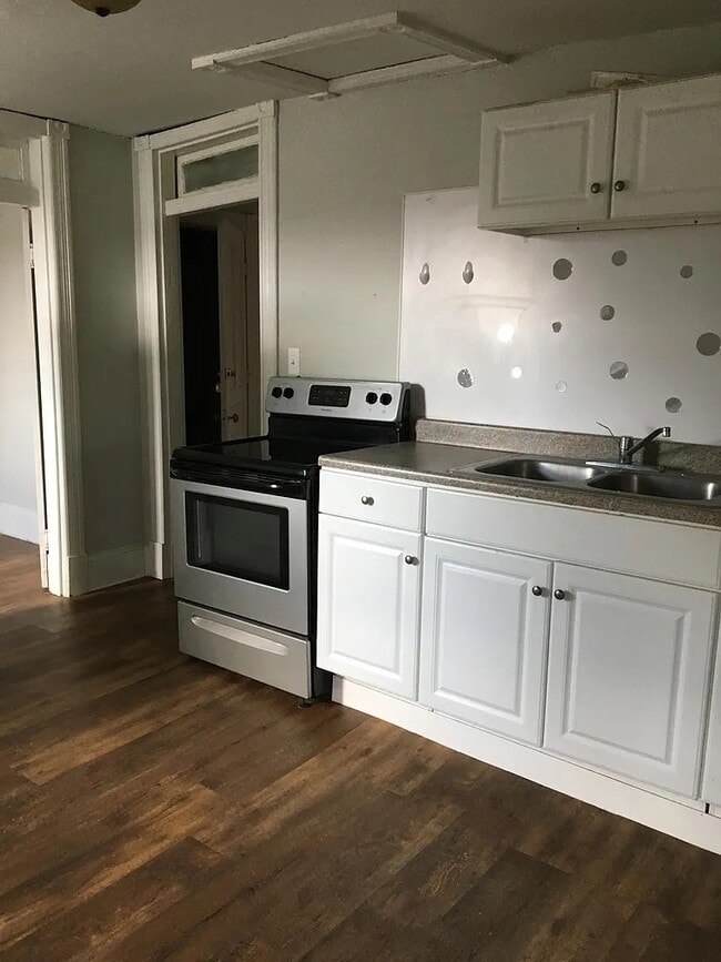 212 N 7th St in Stroudsburg, PA - Building Photo - Building Photo