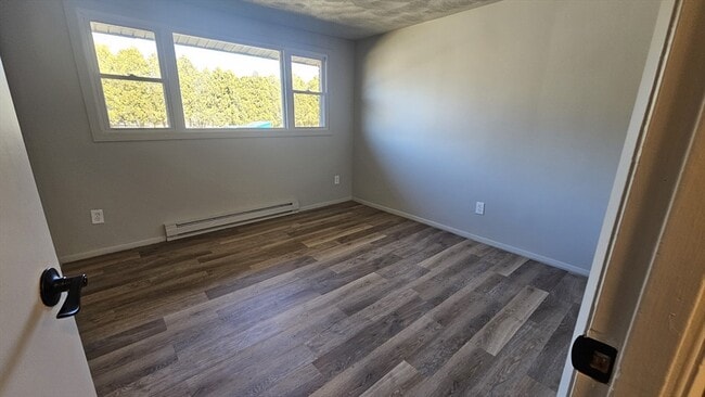 77 American Legion Hwy in Westport, MA - Building Photo - Building Photo