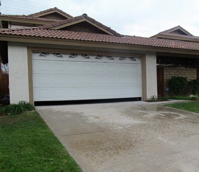 property at 15916 Rosehaven Ln