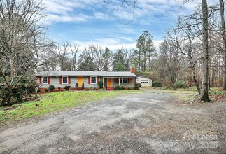 5101 Barrier Georgeville Rd in Mount Pleasant, NC - Building Photo - Building Photo