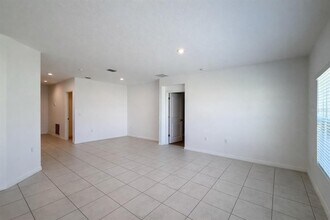 5527 Tranquila Ln in Davenport, FL - Building Photo - Building Photo