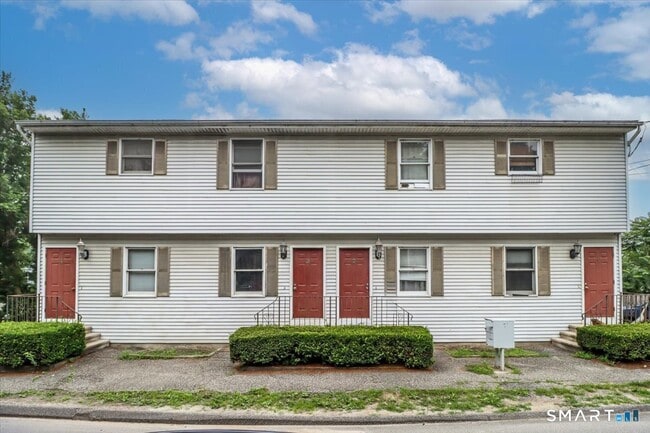 28 Middle St
