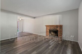 8315 SE 17th Ave in Portland, OR - Building Photo - Building Photo