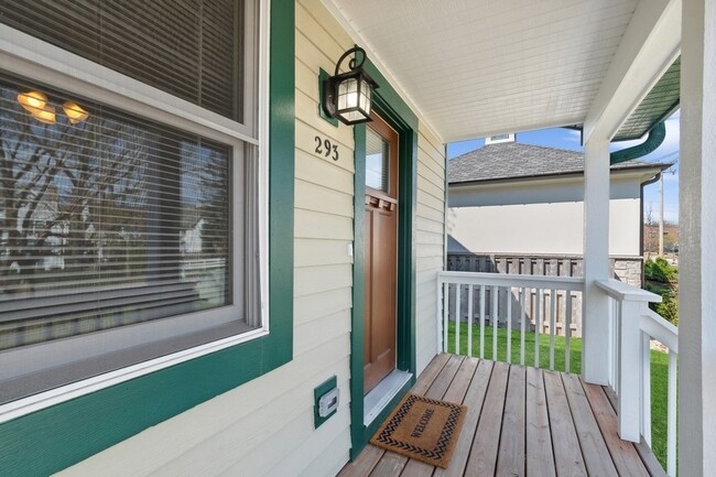 293 Scott St in Lake Forest, IL - Foto de edificio - Building Photo