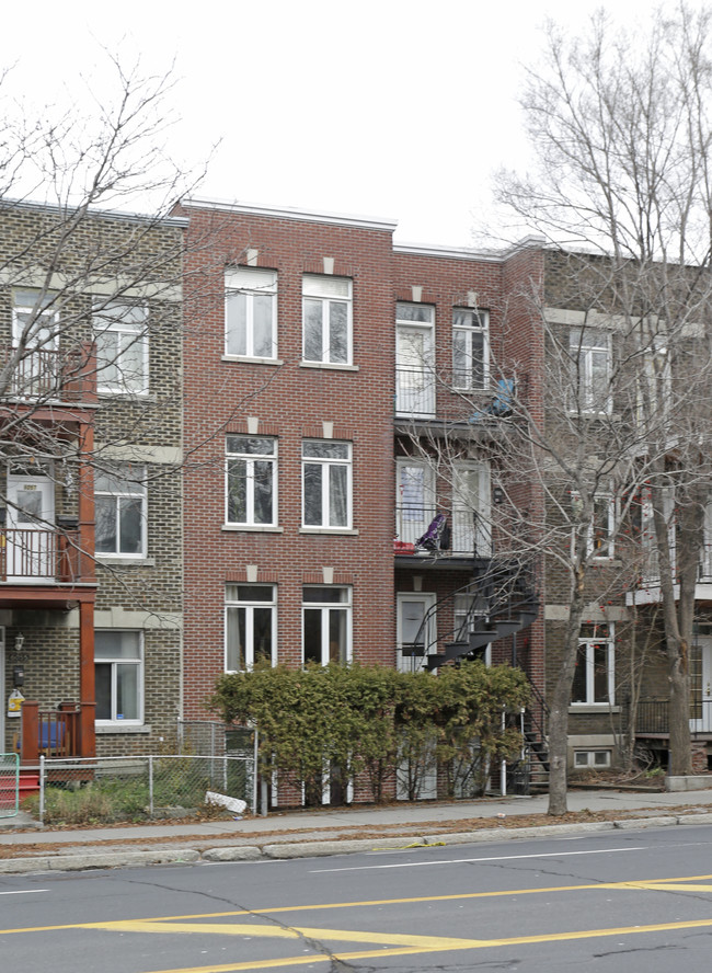 6049 du Parc in Montréal, QC - Building Photo - Primary Photo