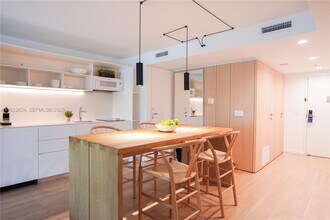 291 Bal Bay Dr in Bal Harbour, FL - Building Photo - Building Photo