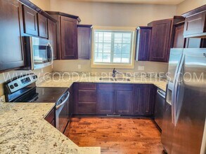 1106 NW Rockcrest Rd in Ankeny, IA - Building Photo - Building Photo