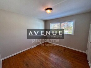 8819 McNulty Dr in St. Louis, MO - Building Photo - Building Photo