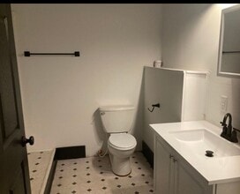 109 East St in Kinston, NC - Building Photo - Building Photo