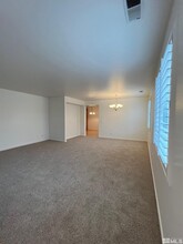 5380 Siltstone Way in Sparks, NV - Building Photo - Building Photo