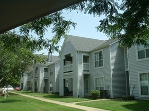 Post House in Dyersburg, TN - Building Photo - Building Photo