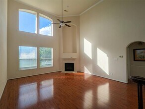 6026 Oxford Lake Dr in Rosenberg, TX - Building Photo - Building Photo