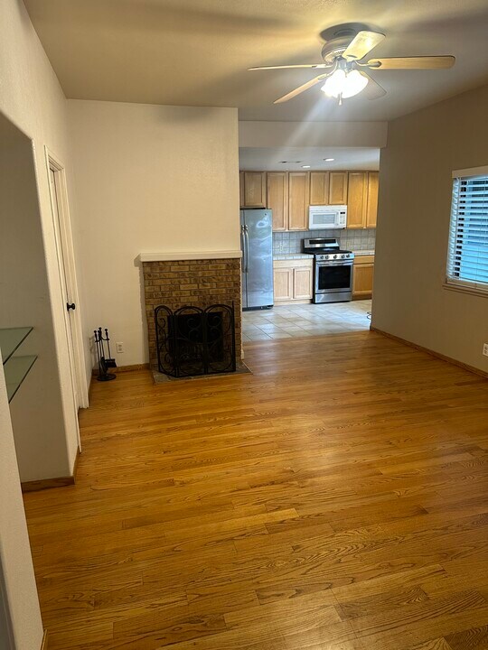 1374 Olivina Ave, Unit Front unit A in Livermore, CA - Building Photo