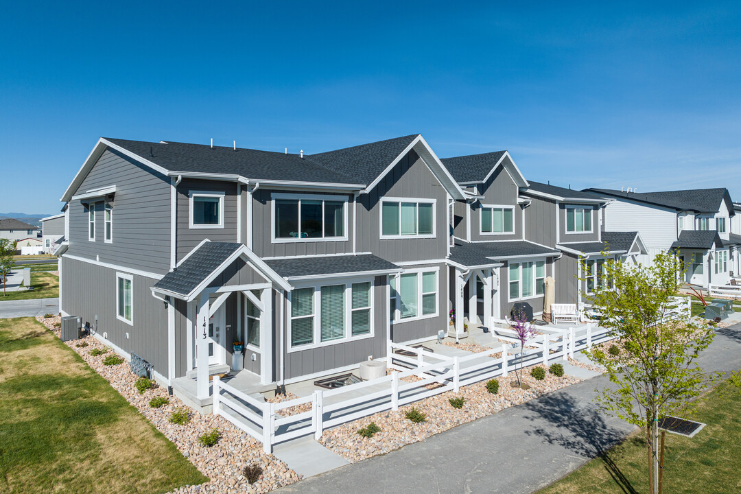 Del Monte Townhomes in Spanish Fork, UT - Building Photo