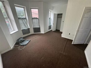 2120 Vyse Ave-Unit -2FL in Bronx, NY - Building Photo - Building Photo