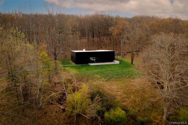 property at 279 Tompkins Rd