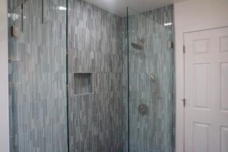 16 E 44th St in Bayonne, NJ - Building Photo - Building Photo