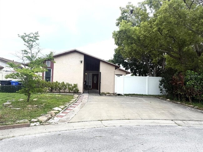 property at 5006 Parkhill Dr