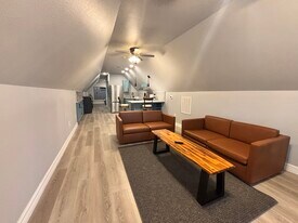 427 Rice Ave in Arcola, TX - Building Photo