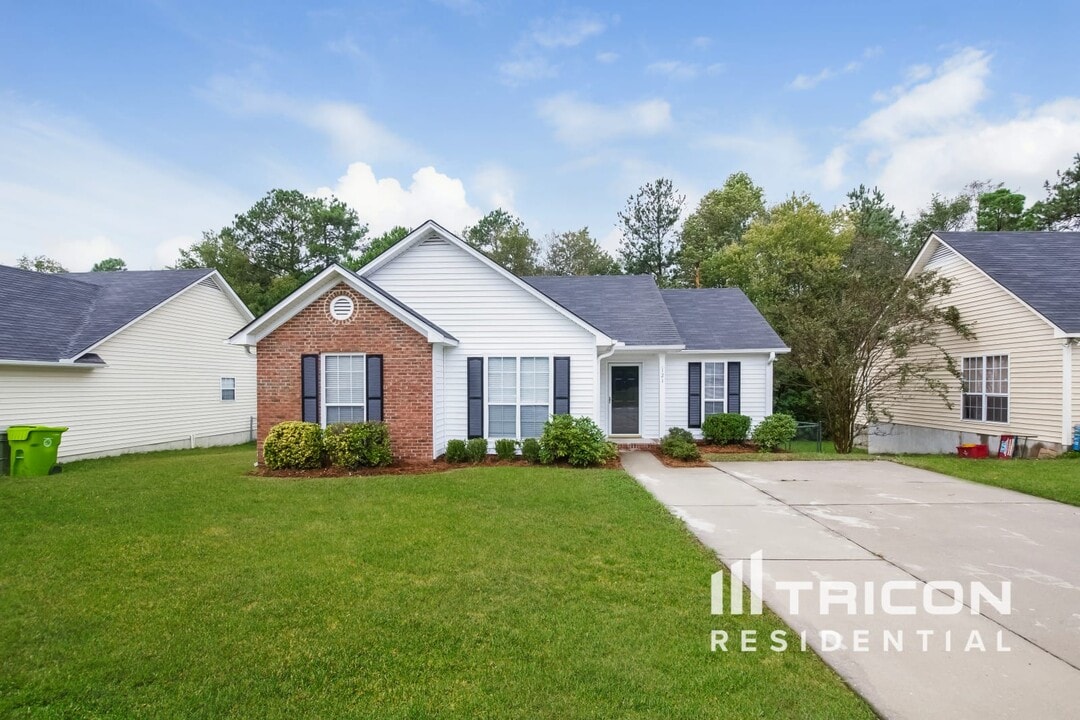 121 Green Rose Rd in Columbia, SC - Building Photo