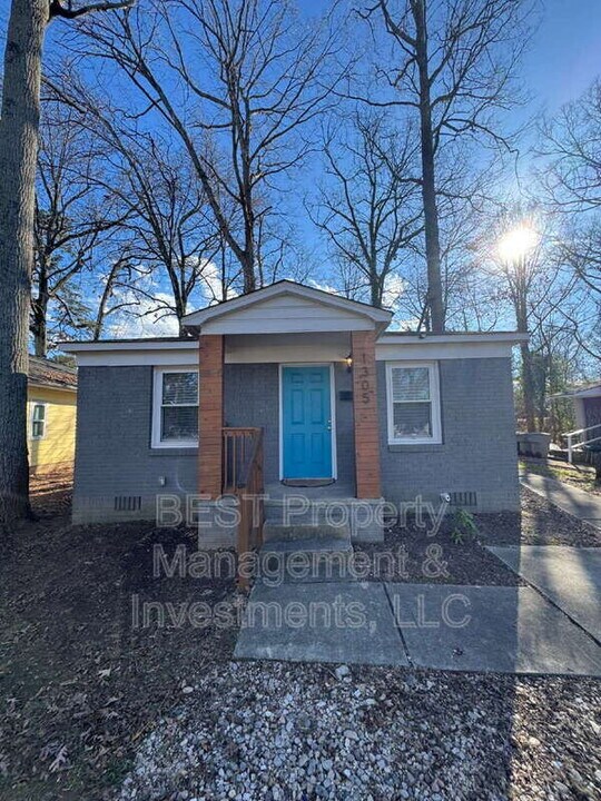 1305 Norris Ave in Charlotte, NC - Building Photo