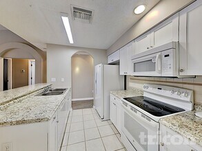 4406 Tina Ln in Plant City, FL - Building Photo - Building Photo