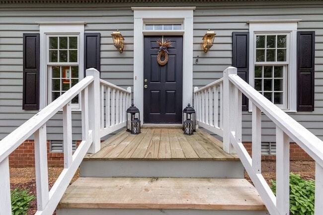 28 Ensign Spence in Williamsburg, VA - Building Photo - Building Photo