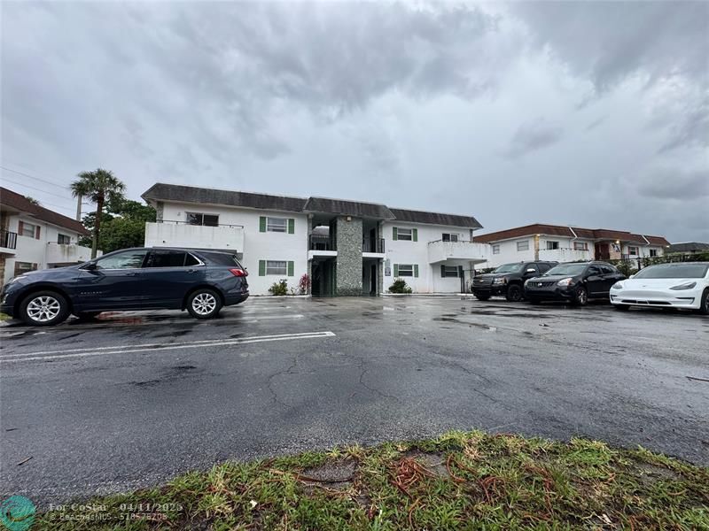 214 SW 1st St in Pompano Beach, FL - Building Photo