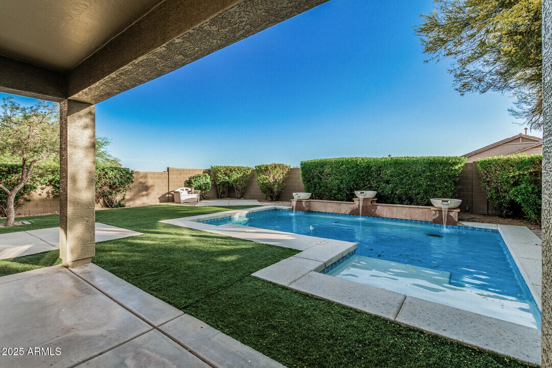 3537 W Spirit Ln in Anthem, AZ - Building Photo