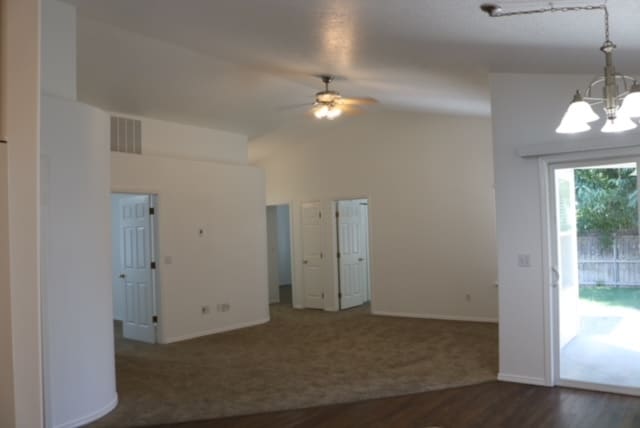 16633 Sadie Ave in Caldwell, ID - Foto de edificio - Building Photo