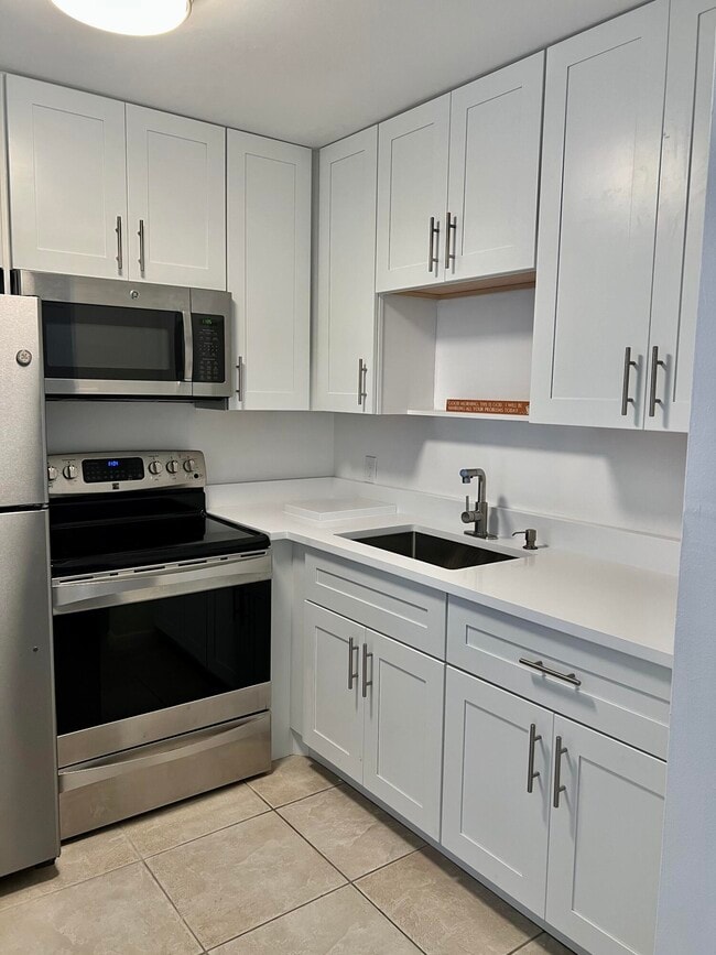 property at 2480 Lake Osborne Dr