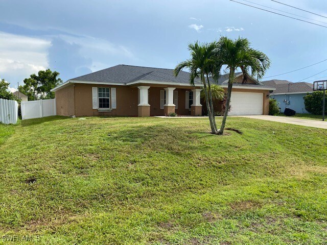 2008 NE 34th St in Cape Coral, FL - Building Photo