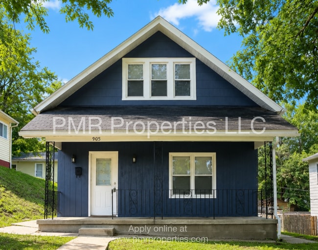 property at 905 Logan St