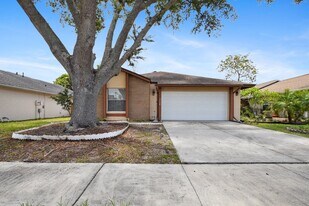 3135 Pinto Dr in Kissimmee, FL - Building Photo