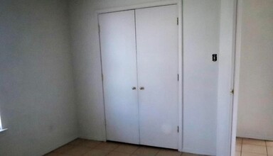 605 College St, Unit A in Edgewood, TX - Building Photo - Building Photo